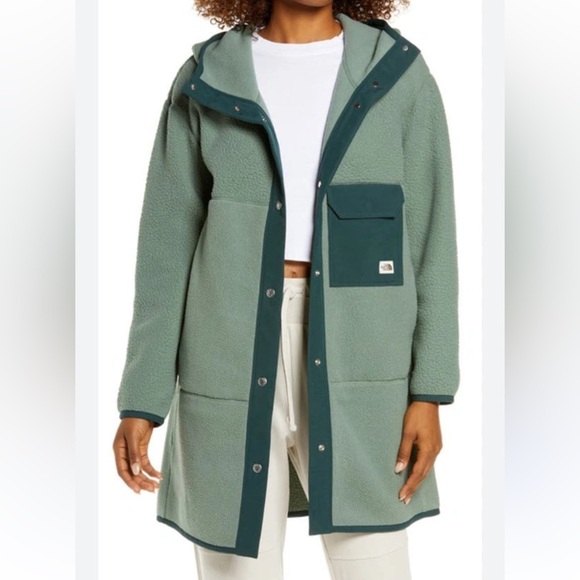 The North Face Cragmont Hooded Fleece Coat In Laurel Wreath Green - Picture 1 of 14